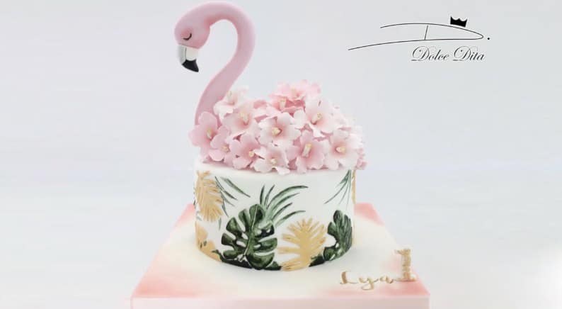 Gateau Flamant Rose Avec Fleurs Dolce Dita Academy